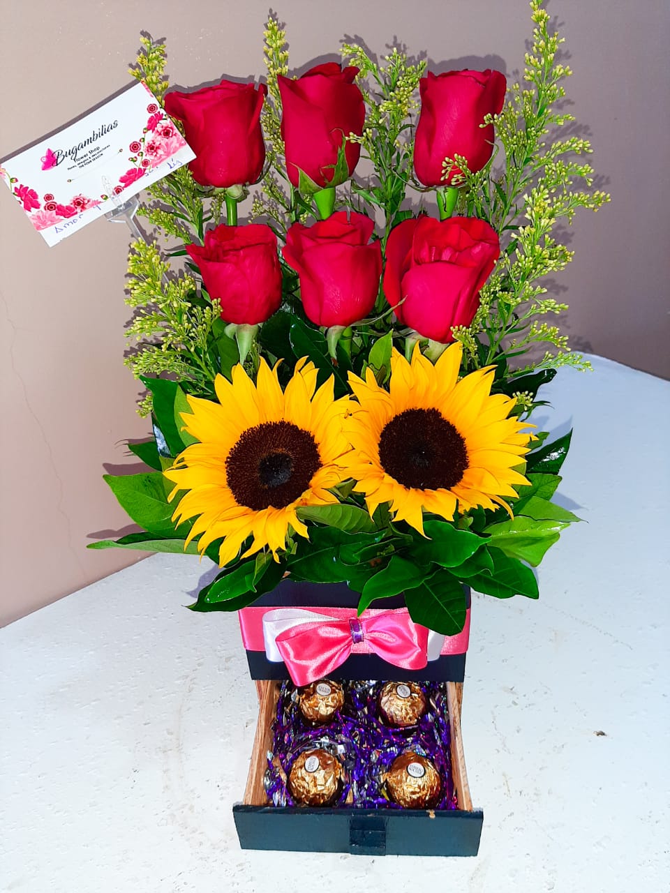 Joyerito con girasoles